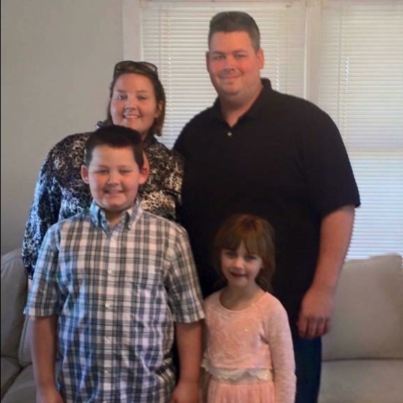 Hi I’m Heather. I love handbags,shoes and clothes! - Picture 5 of 6